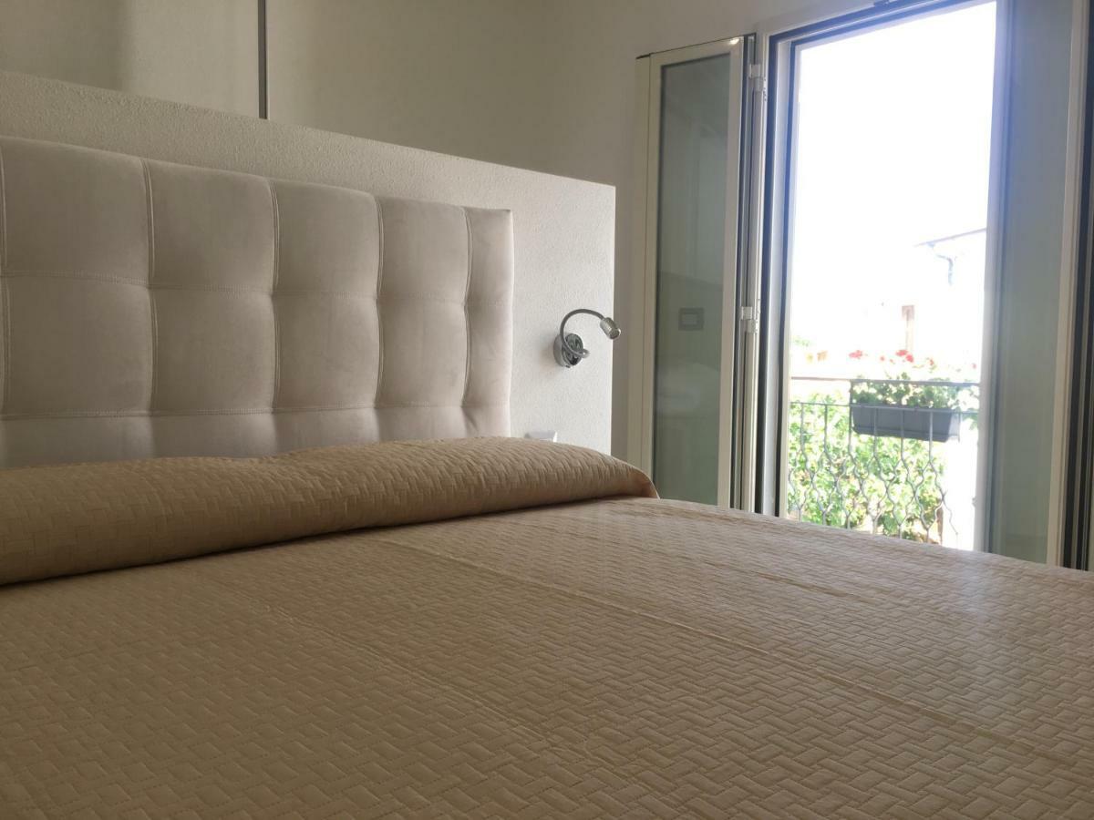 B&B Somiar San Teodoro  Ngoại thất bức ảnh